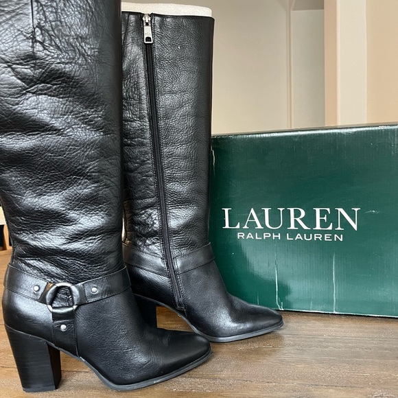 Ralph Lauren black heeled boots. - Picture 5 of 8
